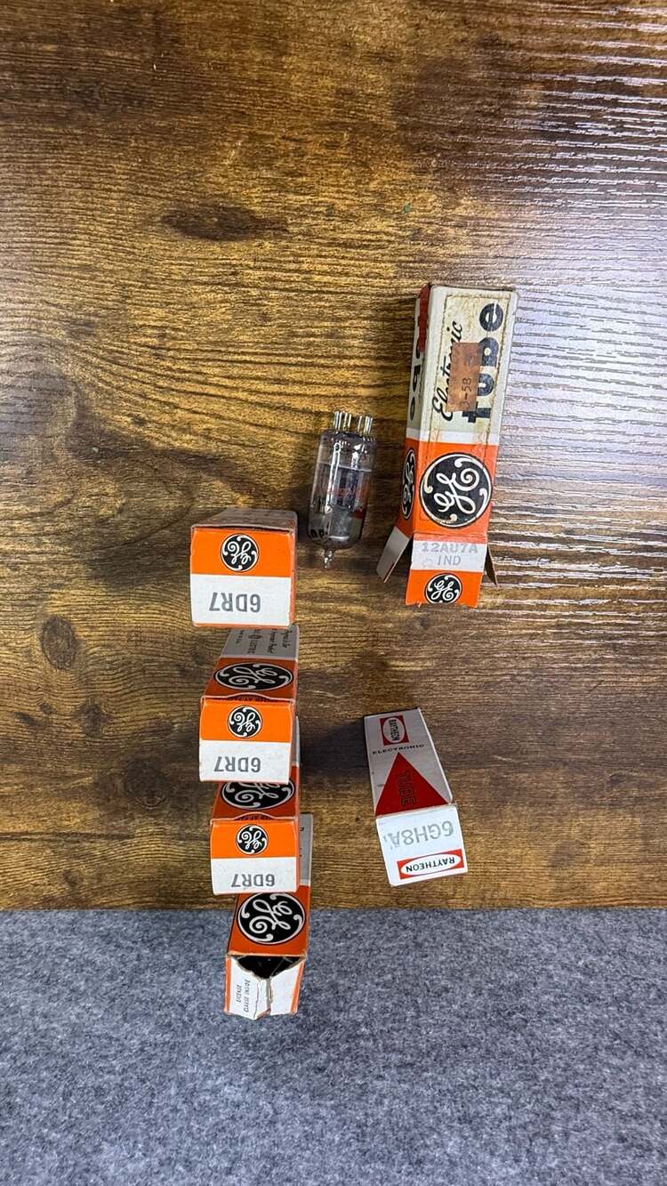 Vintage General Electric Electronic Vacuum Tube Lot (Assorted Models)